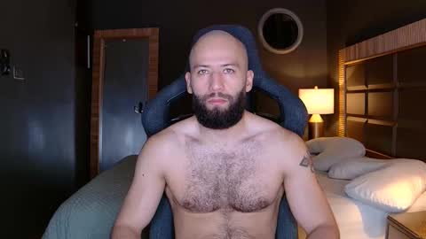 Snapshot of justin_hton chatting on October 28, 10:41 am Justin online show from October 28, 10:41 am