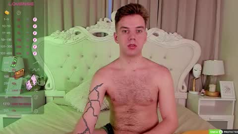 Snapshot of justin_reed chatting on November 7, 3:17 am Arthur online show from November 7, 3:17 am