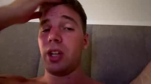 Snapshot of justin_reed chatting on November 14, 11:13 pm Arthur online show from November 14, 11:13 pm