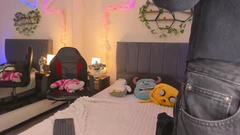 Justin online show from February 27, 11:21 am