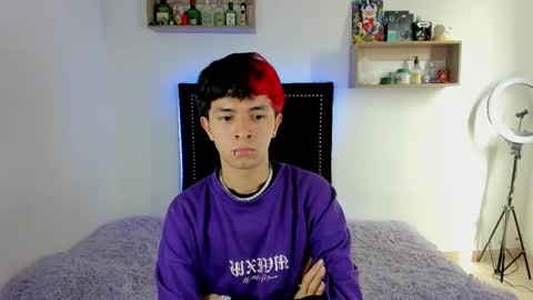 Justine online show from December 19, 2:02 pm