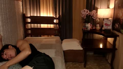 justine_hunk online show from December 31, 2:08 am