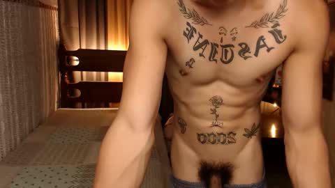 justine_hunk online show from January 12, 10:45 am