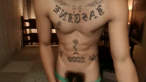 justine_hunk online show from September 26, 1:15 pm