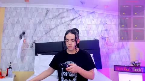 Justine online show from November 2, 3:42 am