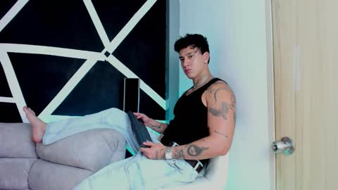 Snapshot of justinfuller_31 chatting on November 1, 7:38 pm justinfuller_31 online show from November 1, 7:38 pm