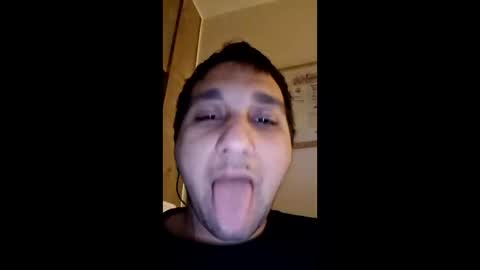 Snapshot of justingodla20 chatting on March 10, 5:01 am justingodla20 online show from March 10, 5:01 am