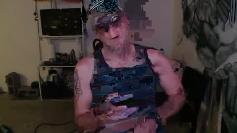 Snapshot of justinmoore1987 chatting on December 6, 5:53 am justinmoore1987 online show from December 6, 5:53 am