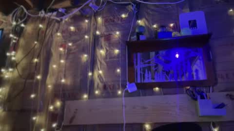 Snapshot of justinmoore1987 chatting on January 27, 8:18 am justinmoore1987 online show from January 27, 8:18 am