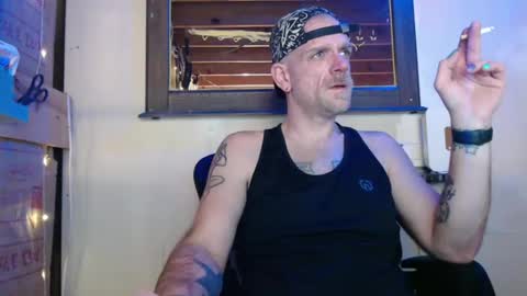 Snapshot of justinmoore1987 chatting on March 5, 4:45 am justinmoore1987 online show from March 5, 4:45 am