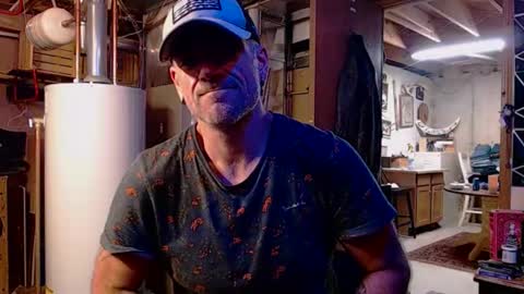 Snapshot of justinmoore1987 chatting on June 9, 6:25 am justinmoore1987 online show from June 9, 6:25 am