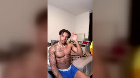 justinxdragun online show from July 17, 8:32 am