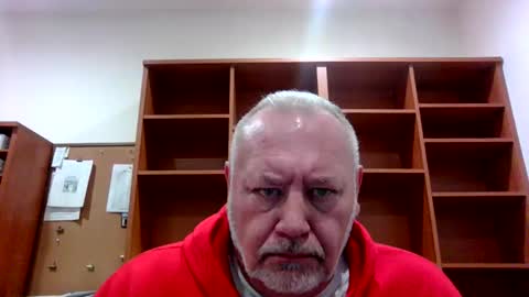 Snapshot of justme196756 chatting on December 15, 8:29 am justme196756 online show from December 15, 8:29 am