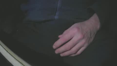 Snapshot of justme39057 chatting on December 10, 4:38 pm Justme39057 online show from December 10, 4:38 pm