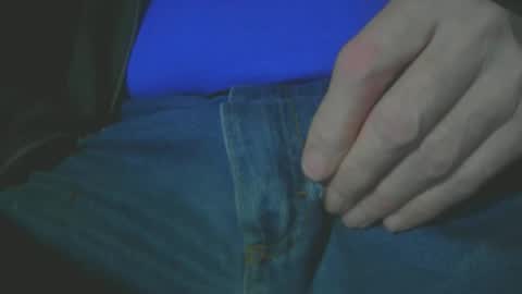 Snapshot of justme39057 chatting on December 23, 11:49 pm Justme39057 online show from December 23, 11:49 pm