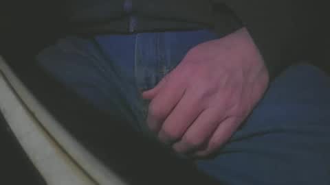 Snapshot of justme39057 chatting on February 5, 10:12 pm Justme39057 online show from February 5, 10:12 pm