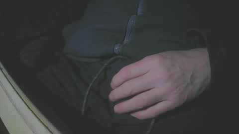 Snapshot of justme39057 chatting on February 19, 4:44 pm Justme39057 online show from February 19, 4:44 pm