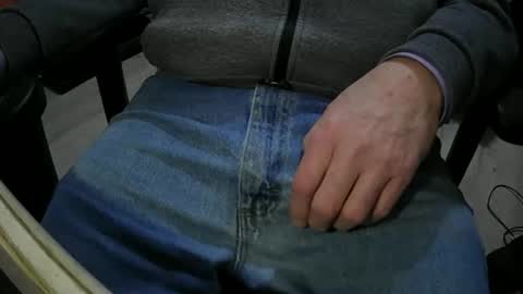 Snapshot of justme39057 chatting on November 10, 9:14 pm Justme39057 online show from November 10, 9:14 pm