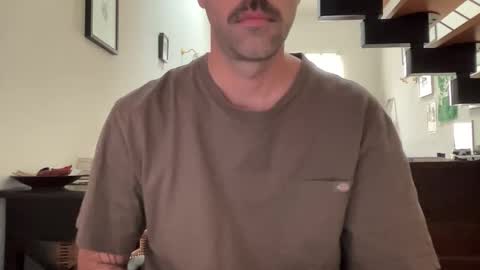 Snapshot of justmeandyou00 chatting on September 18, 7:43 am justmeandyou00 online show from September 18, 7:43 am