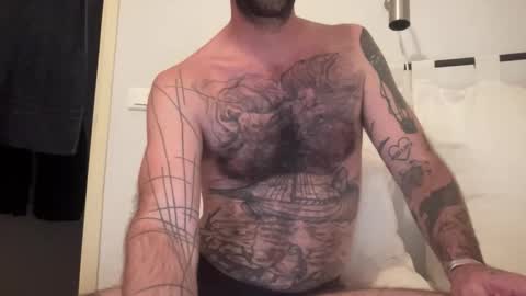 Snapshot of justmeandyou00 chatting on November 1, 3:58 pm justmeandyou00 online show from November 1, 3:58 pm