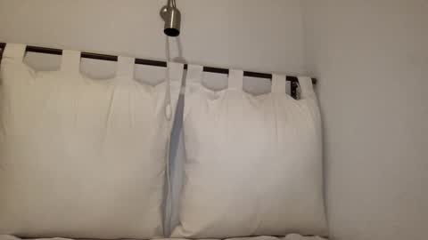 Snapshot of justmeandyou00 chatting on November 26, 6:42 pm justmeandyou00 online show from November 26, 6:42 pm