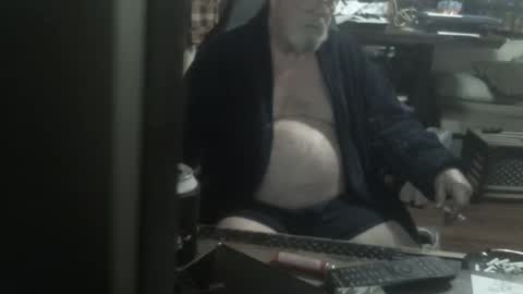 Snapshot of justmeohio chatting on May 6, 2:08 am justmeohio online show from May 6, 2:08 am