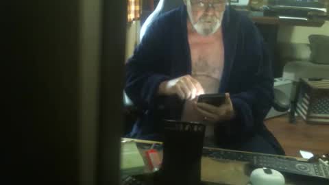 Snapshot of justmeohio chatting on May 13, 2:25 pm justmeohio online show from May 13, 2:25 pm
