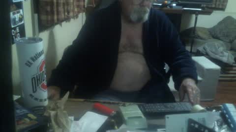 Snapshot of justmeohio chatting on July 19, 1:42 am justmeohio online show from July 19, 1:42 am