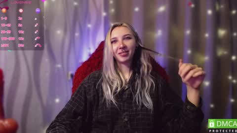 justmeowgirl online show from January 20, 7:36 am