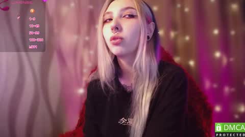 justmeowgirl online show from February 11, 4:01 am