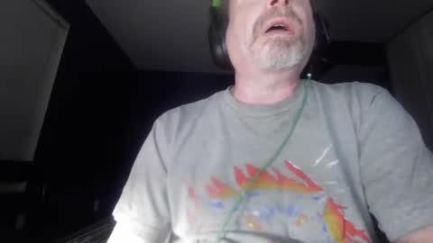 Snapshot of justmetool chatting on January 10, 8:38 am Tool online show from January 10, 8:38 am