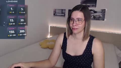 Julie online show from December 9, 5:18 am