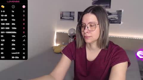 Julie online show from February 4, 5:13 am