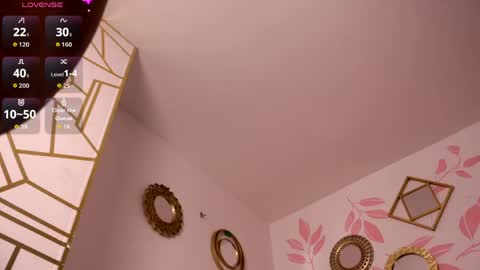 Snapshot of justnala_ chatting on June 5, 6:52 am Nala online show from June 5, 6:52 am