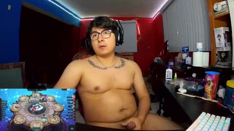 Snapshot of justsky117 chatting on December 31, 3:23 am justsky117 online show from December 31, 3:23 am