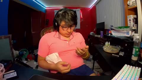 Snapshot of justsky117 chatting on January 27, 2:42 am justsky117 online show from January 27, 2:42 am