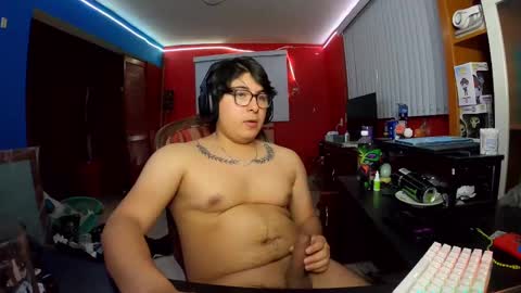 Snapshot of justsky117 chatting on January 30, 4:16 am justsky117 online show from January 30, 4:16 am