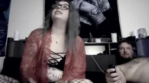 justthejohnsons online show from September 24, 7:55 am