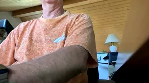 justwalter0064 online show from July 29, 9:51 am