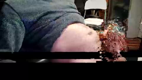 Snapshot of jwb77 chatting on January 6, 4:23 pm jwb77 online show from January 6, 4:23 pm