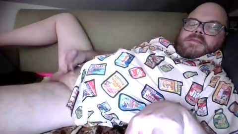 Snapshot of jwineness chatting on August 4, 6:16 am MidsizeBiGuy online show from August 4, 6:16 am