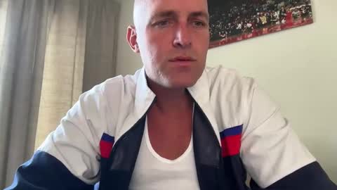 k2126k online show from April 22, 4:52 pm