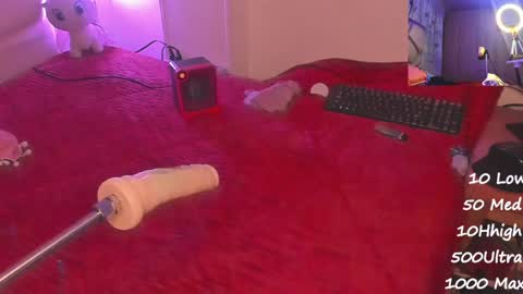 Snapshot of k4rolin chatting on December 5, 2:42 am Karolin online show from December 5, 2:42 am