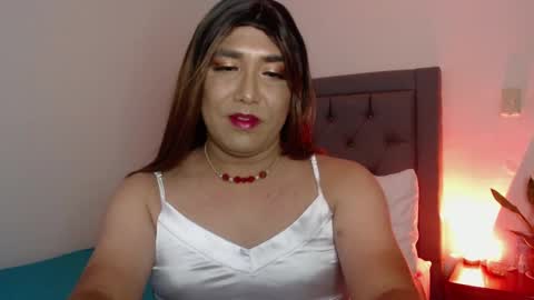 KIM  online show from March 18, 9:18 pm