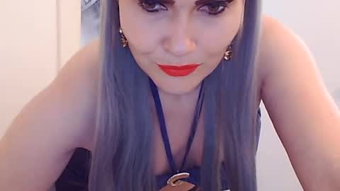 Snapshot of k_queen36 chatting on July 13, 9:45 am k_queen36 online show from July 13, 9:45 am