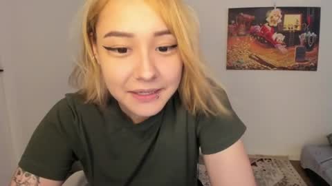 Snapshot of ka00ru_chan chatting on June 16, 11:35 am Kaoru online show from June 16, 11:35 am