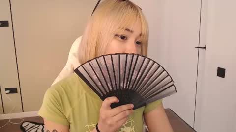 Snapshot of ka00ru_chan chatting on July 25, 9:51 am Kaoru online show from July 25, 9:51 am