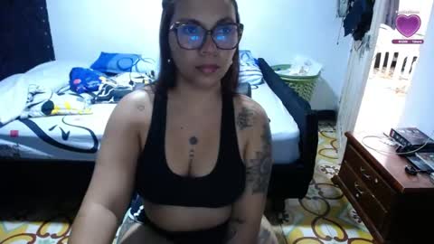 Karla online show from April 18, 5:39 pm