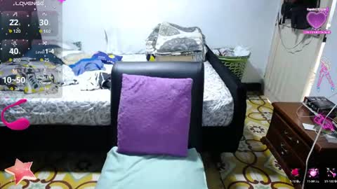 Snapshot of kaarlaa_ chatting on June 9, 5:46 pm Karla online show from June 9, 5:46 pm