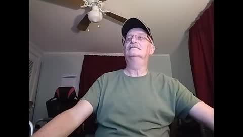 kabriggs136 online show from December 5, 1:36 am